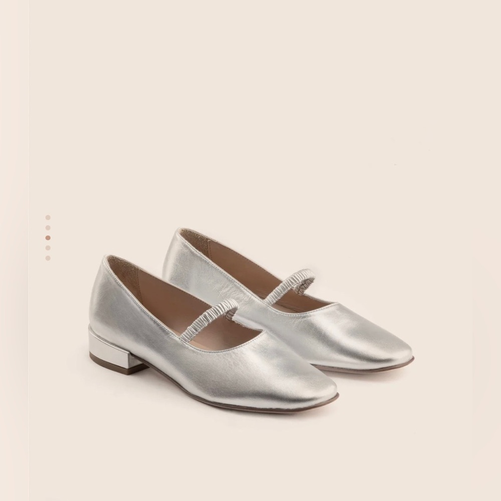 Pisa silver low heel ballerina leather flat, size 37